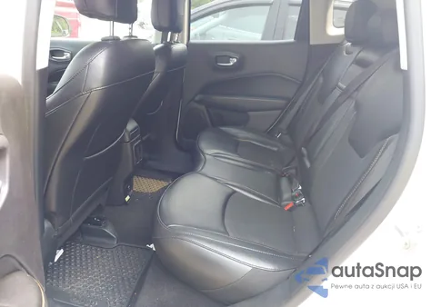 2019 Jeep Compass Latitude 4X4 from USA, damaged, VIN 3C4NJDBB3KT704109